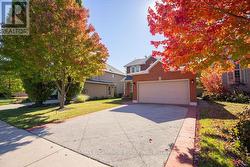 7 FALCONRIDGE DRIVE  Hamilton, ON L9B 2P2