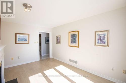 7 Falconridge Drive, Hamilton, ON 