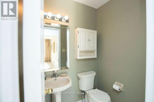 7 Falconridge Drive, Hamilton, ON 