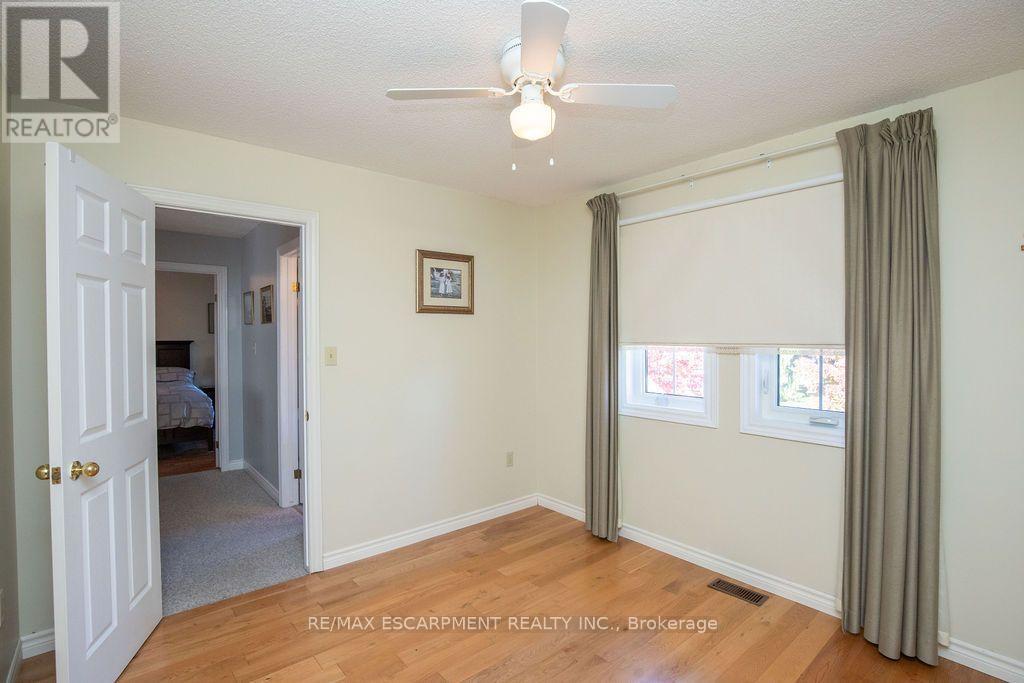 7 Falconridge Drive, Hamilton, ON