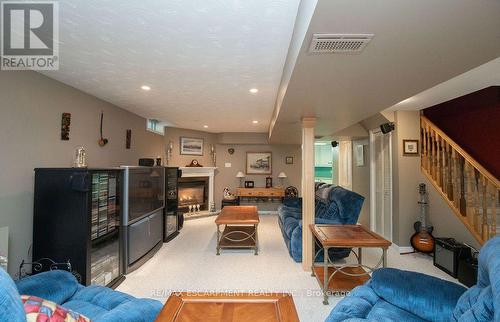 7 Falconridge Drive, Hamilton, ON 