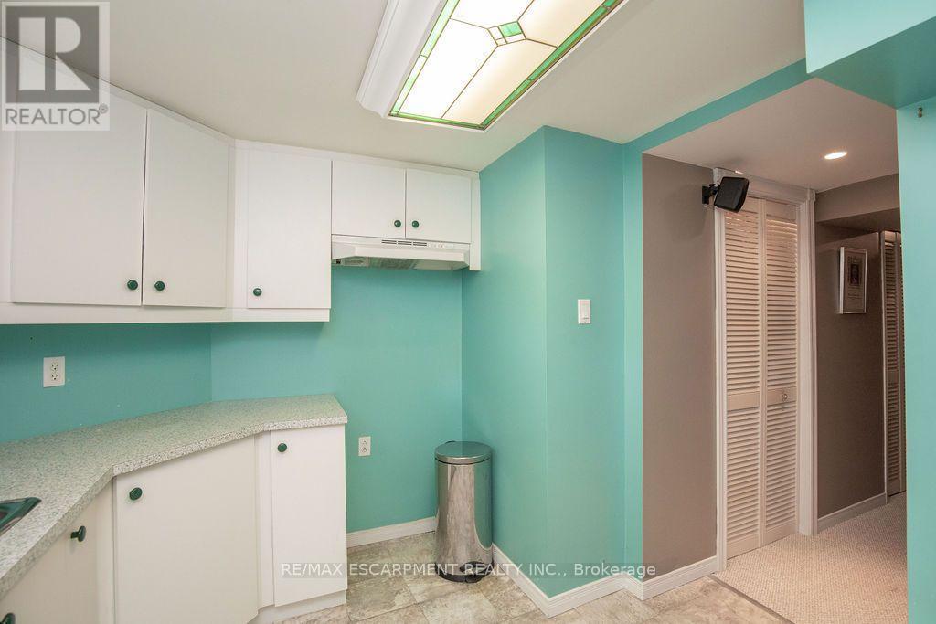 7 Falconridge Drive, Hamilton, ON