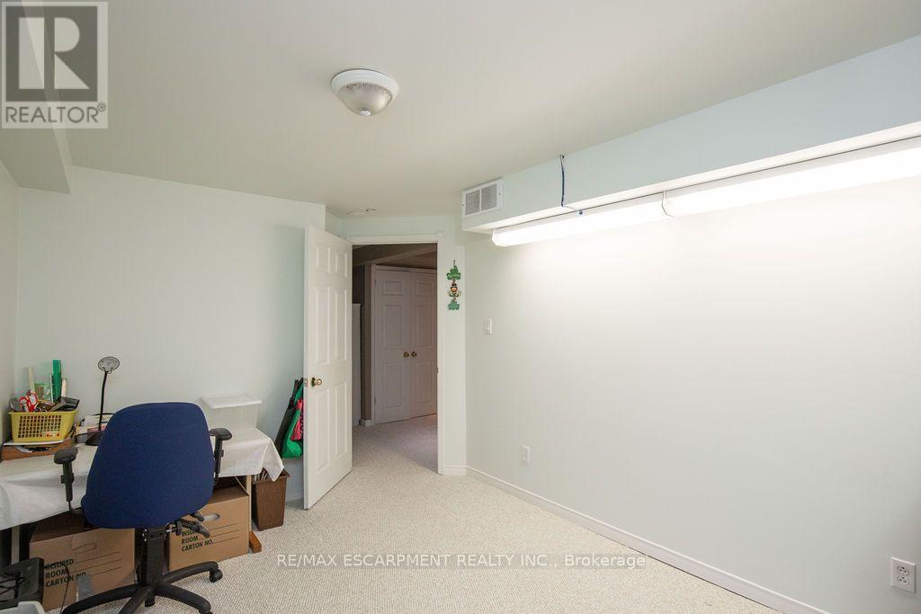 7 Falconridge Drive, Hamilton, ON