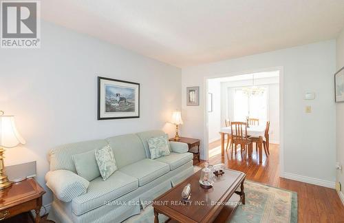 7 Falconridge Drive, Hamilton, ON 