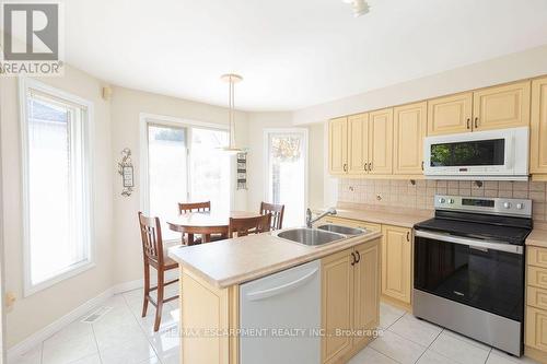 7 Falconridge Drive, Hamilton, ON 