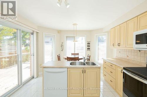 7 Falconridge Drive, Hamilton, ON 