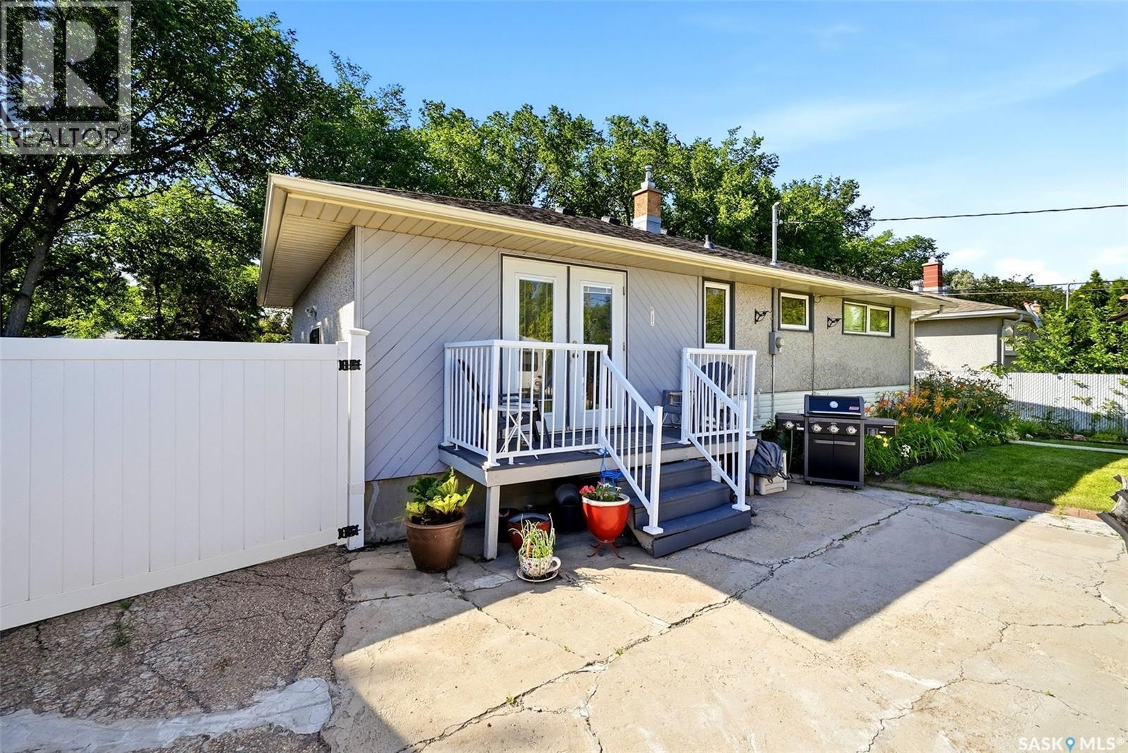 4523 England Road, Regina, SK