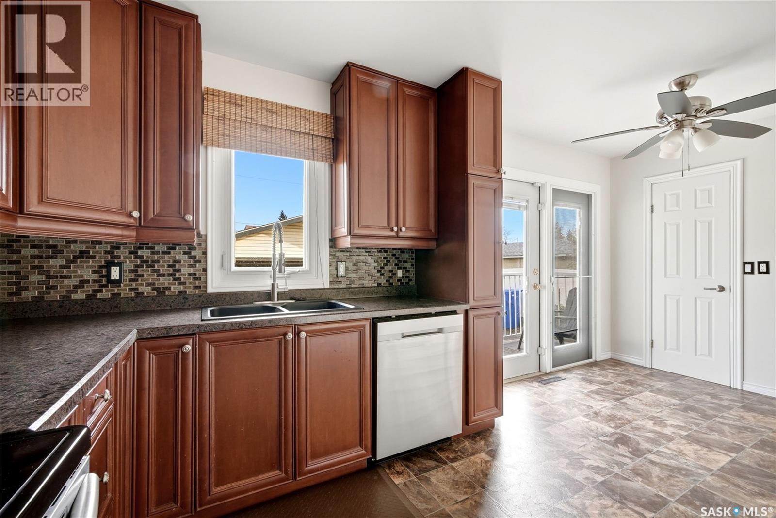 4523 England Road, Regina, SK