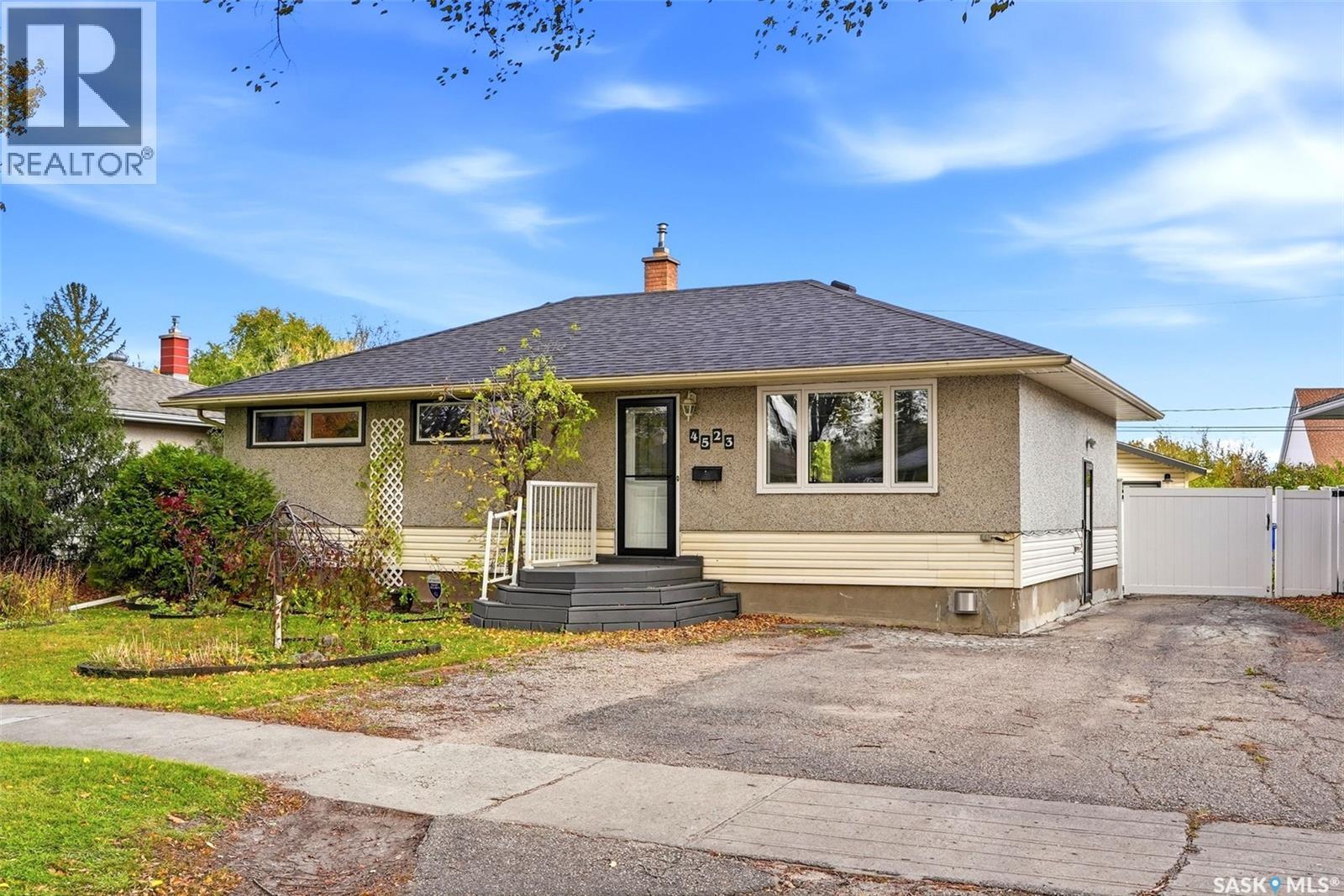 4523 England Road, Regina, SK