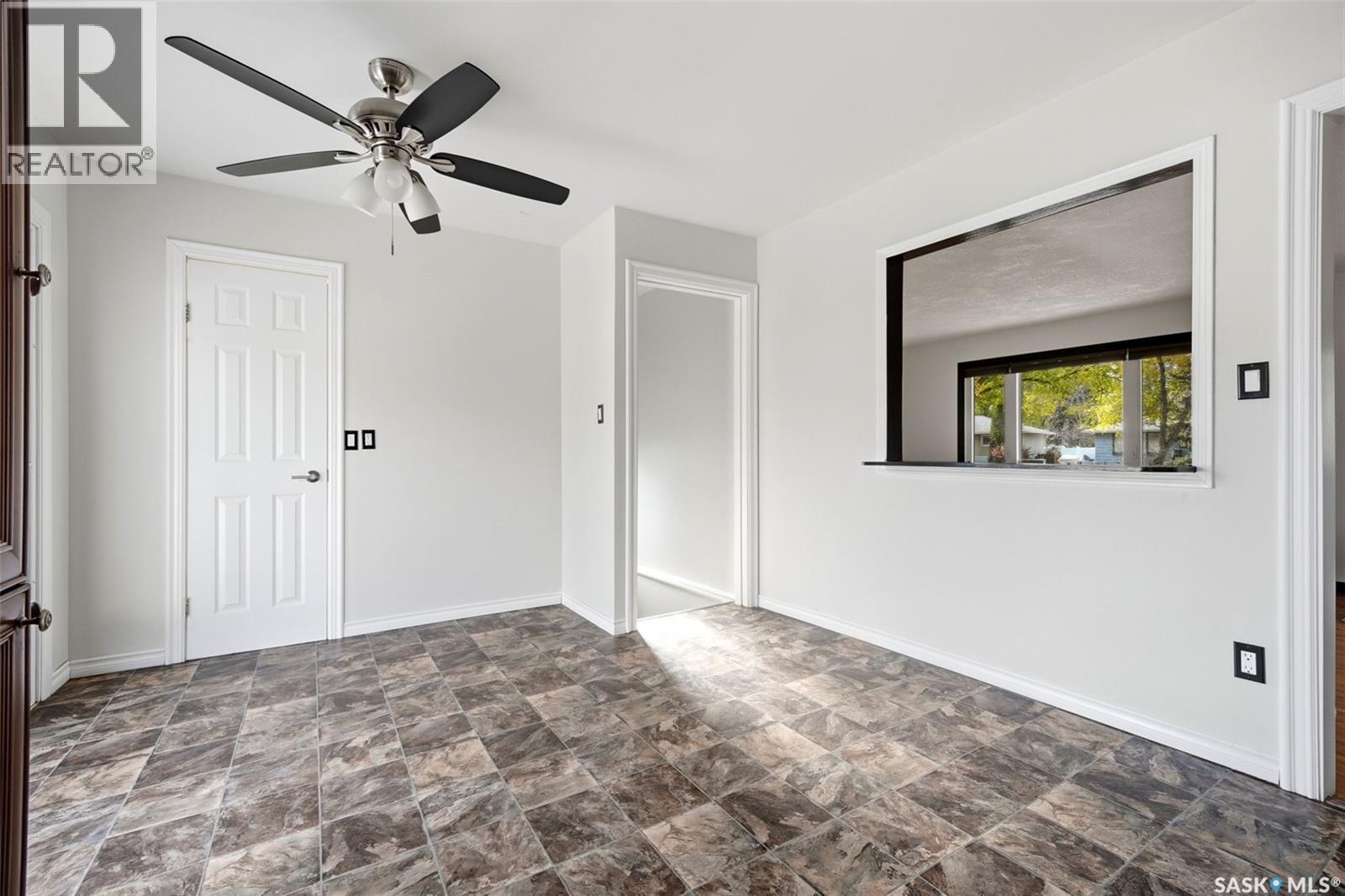 4523 England Road, Regina, SK