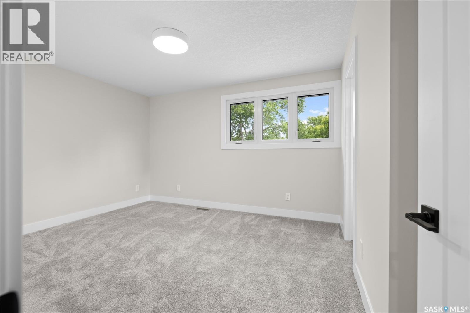 10 Selkirk Crescent, Regina, SK