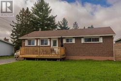 13 Pentagon BLVD Sault Ste. Marie, ON P6B 5H9