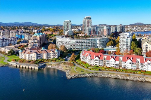#104-68 Songhees Rd  Victoria, BC V9A 0A3