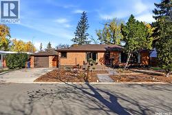 53 Calder CRESCENT  Regina, SK S4S 4A5