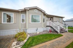 27 Silverdale Crescent  Winnipeg, MB R2N 1A9