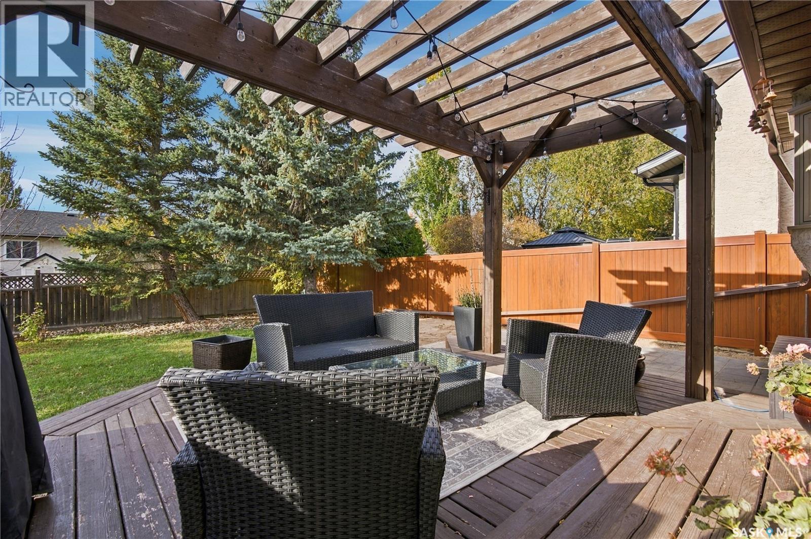 246 Hector Crescent N, Regina, SK