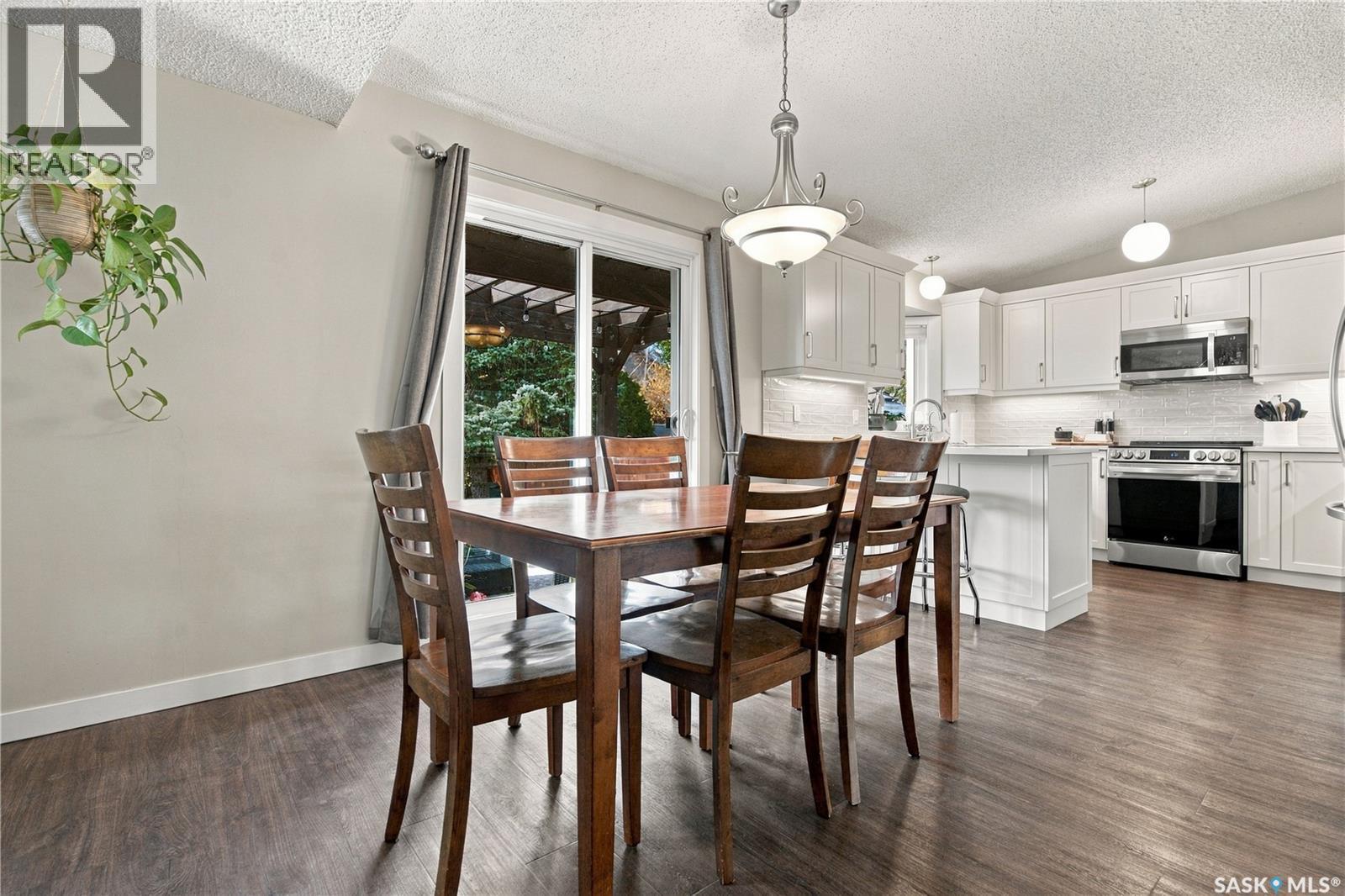 246 Hector Crescent N, Regina, SK