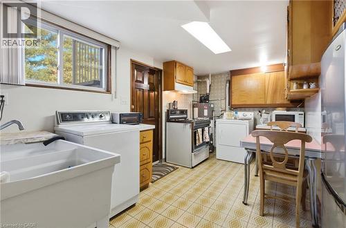 14 Geneva Drive, Hamilton, ON 
