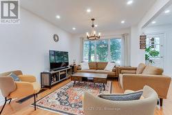 339 NEAL DRIVE Richmond Hill, ON L4C 3L3