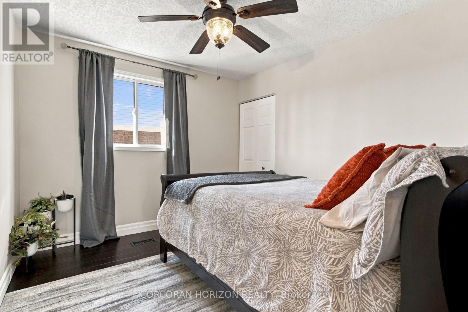 27 Costain Court, Kitchener, ON