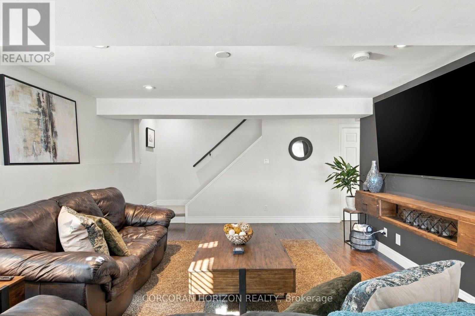 27 Costain Court, Kitchener, ON