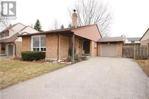 47 STODDART DRIVE  Aurora, ON L4G 2G2