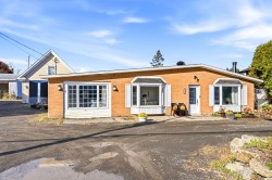 3795 Mtée Masson Laval (Saint-François), QC H7B 1C1