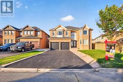 32 GOLD TREE STREET Brampton, ON L6R 1T9