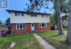 42 CARTIER CRESCENT Richmond Hill, ON L4C 2N2