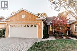 4661 BRADBURY COURT Windsor, ON N9G 2M2