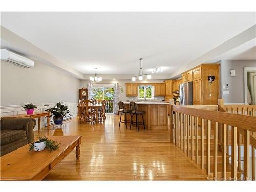 14 Wilfred Ave, Fredericton, NB 