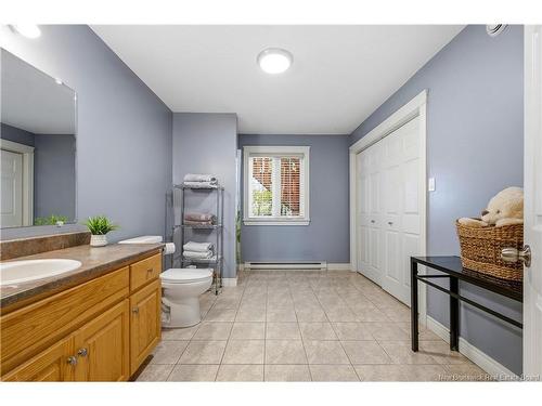 14 Wilfred Ave, Fredericton, NB 
