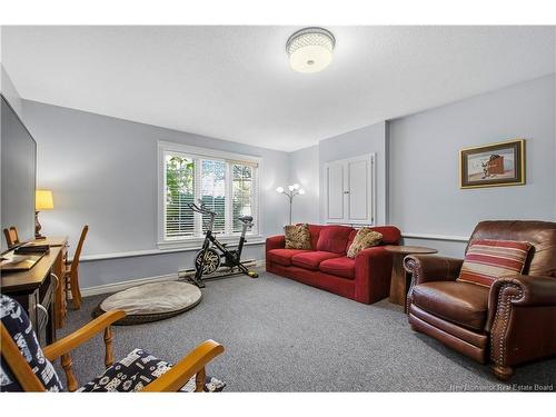 14 Wilfred Ave, Fredericton, NB 