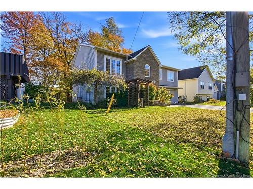 14 Wilfred Ave, Fredericton, NB 