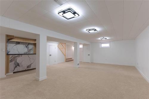427 Thompson Drive, Winnipeg, MB 