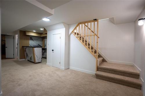 427 Thompson Drive, Winnipeg, MB 