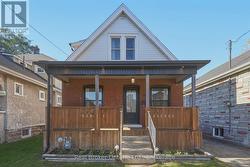 23 BARONS AVENUE N  Hamilton (Homeside), ON L8H 5A3