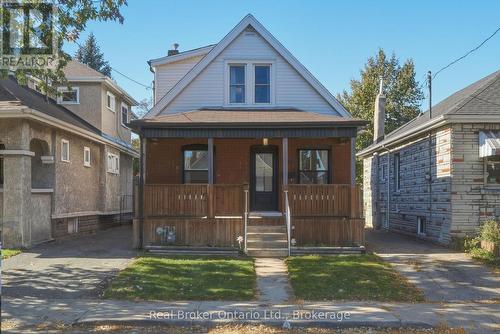 23 BARONS AVENUE N  Hamilton (Homeside), ON L8H 5A3