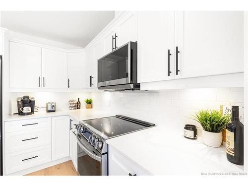 2 Huntingdon Ci, Fredericton, NB 