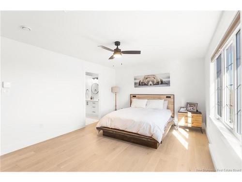 2 Huntingdon Ci, Fredericton, NB 