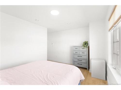 2 Huntingdon Ci, Fredericton, NB 