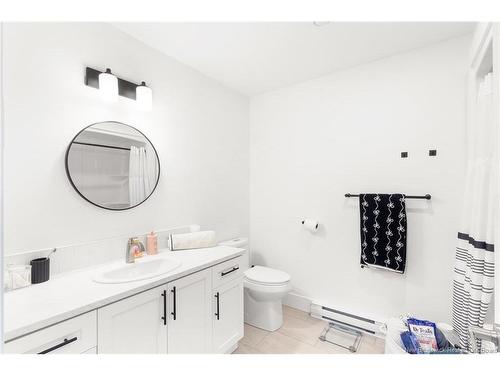 2 Huntingdon Ci, Fredericton, NB 