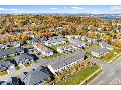 2 Huntingdon Ci, Fredericton, NB 