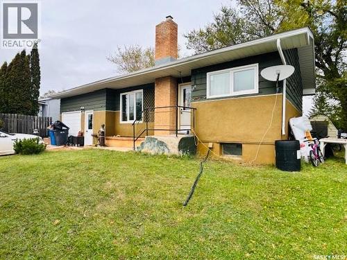 112 Fraser AVENUE  Oxbow, SK S0C 2B0