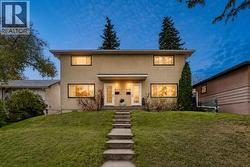 211/213 43 Avenue SW  Calgary, AB T2S 1B1