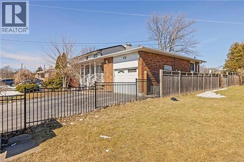 490 QUEEN VICTORIA Drive  Hamilton, ON L8W 1G9