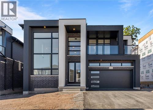 6345 JEWEL Common  Niagara Falls, ON L2G 7L5