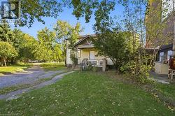 14 LONDON Street N  Hamilton, ON L8H 4B3