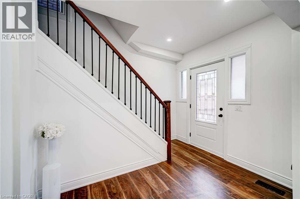 9 Gibson Avenue, Hamilton, ON