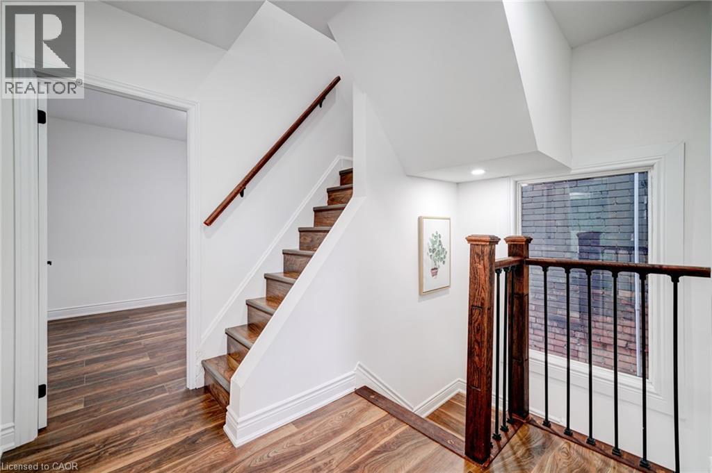 9 Gibson Avenue, Hamilton, ON